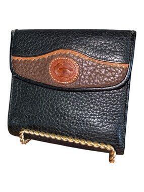 Dooney & Bourke wallet Black Pebbled Leather, Brown interior and Trim VTG GUC